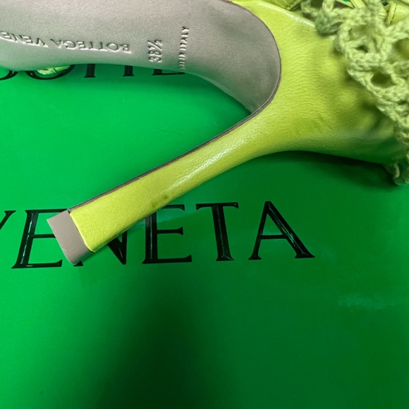 Brand new Authentic Bottega Veneta Stretch Sandals 💚 - Picture 10 of 11